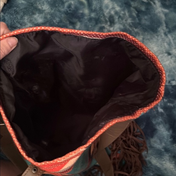 Colorful Patterned Fringe Bag - Picture 3 of 3